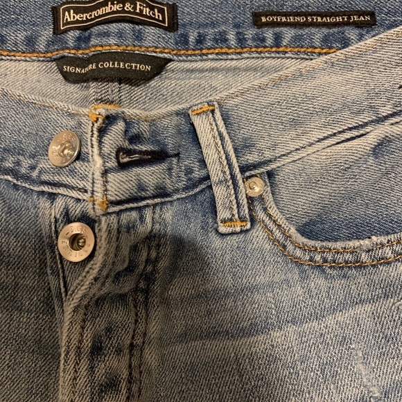 Abercrombie&Fitch Boyfriend Straight Leg Jeans 27 - Picture 4 of 4